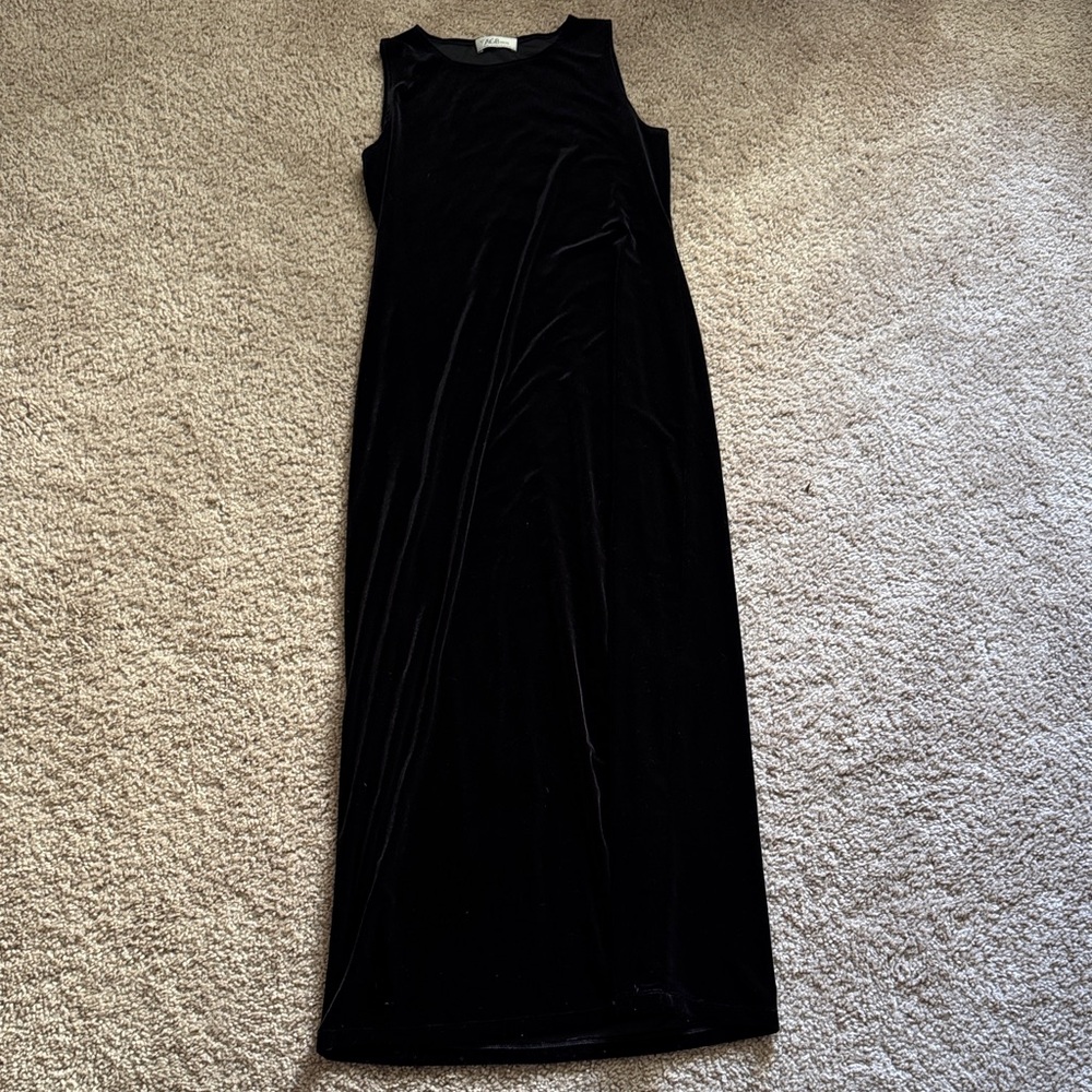 AGB Elegant Black Sleeveless Maxi Dress